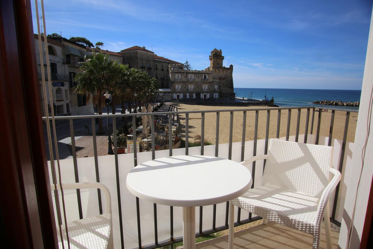 Palazzo Iaquinto Apartment Santa Maria di Castellabate Luaran gambar